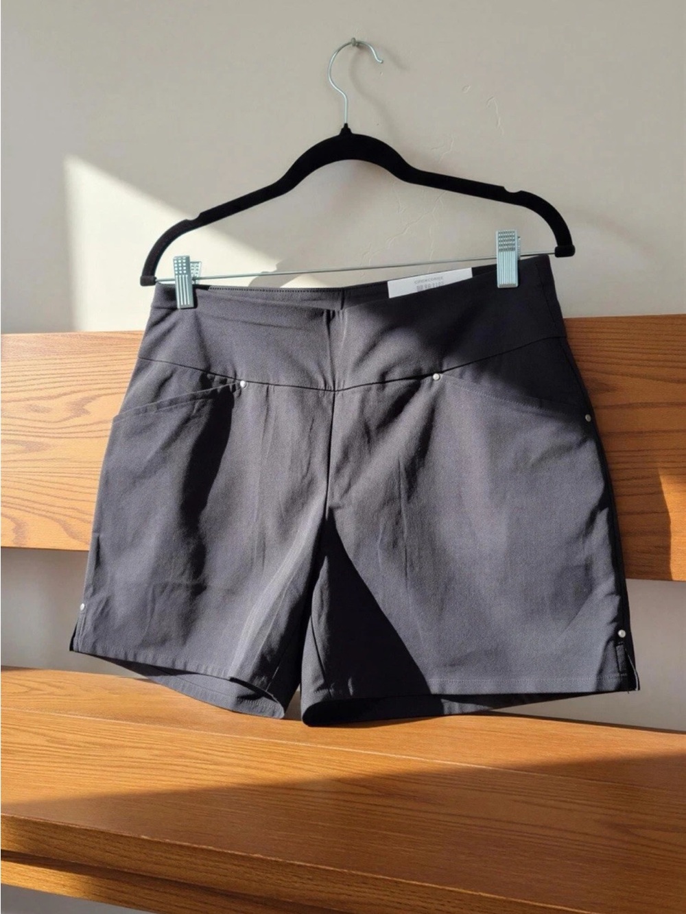 I.N.C International concepts Shorts Mid RIse Black Sz 4 NWT